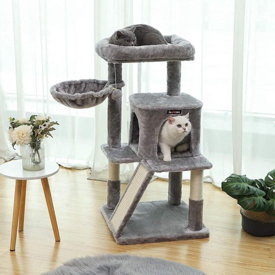 Lichtgrijze krabpaal met klimtoren en comfortabele ligplekken voor katten – foto 5