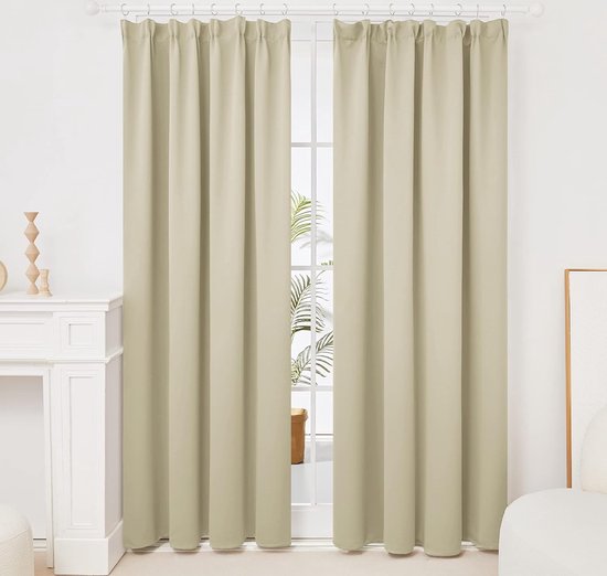 Luxe Verduisteringsgordijnen met Plooiband - Set van 2 Stuks - Beige - 140x200 cm – foto 1